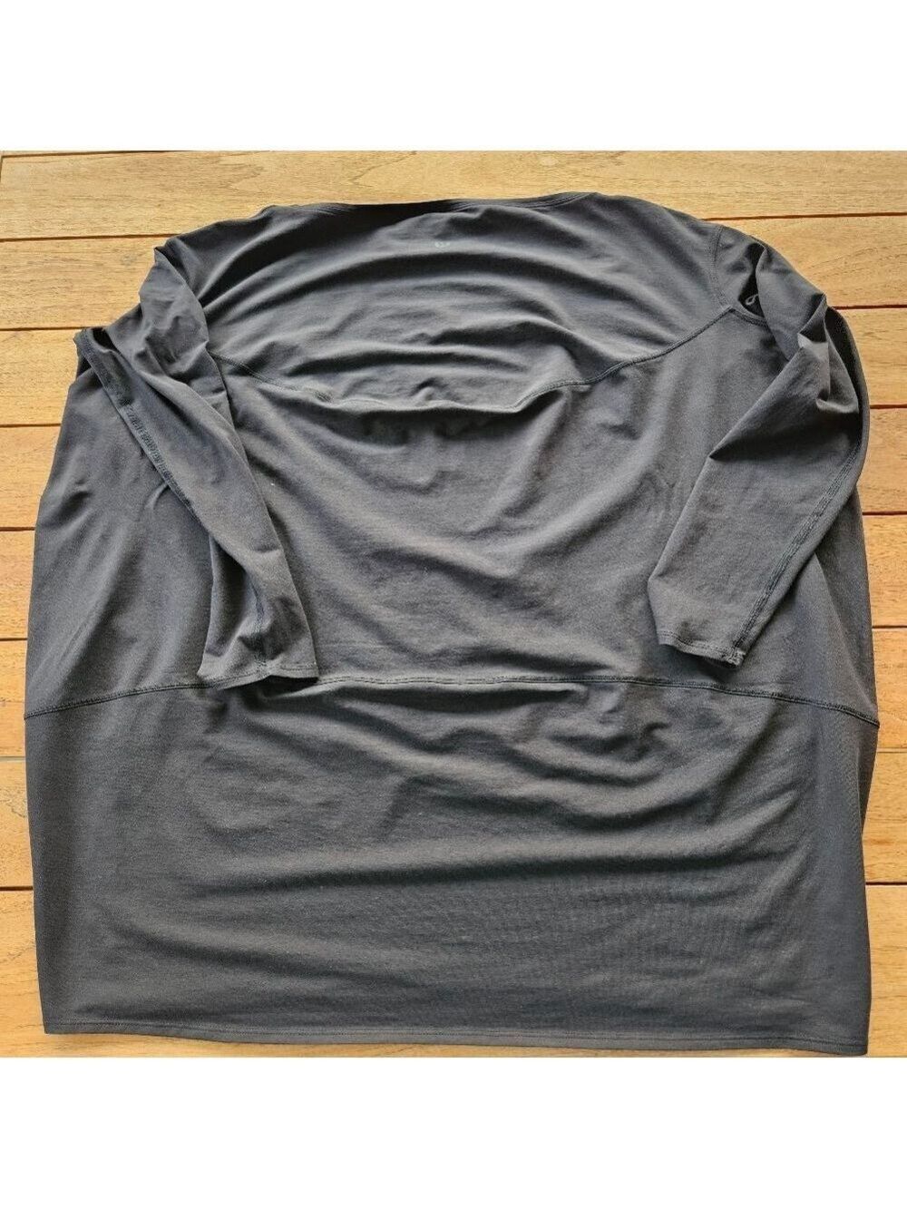 Lululemon Back in Action Long Sleeve Dress Size 4 - Picture 3 of 5